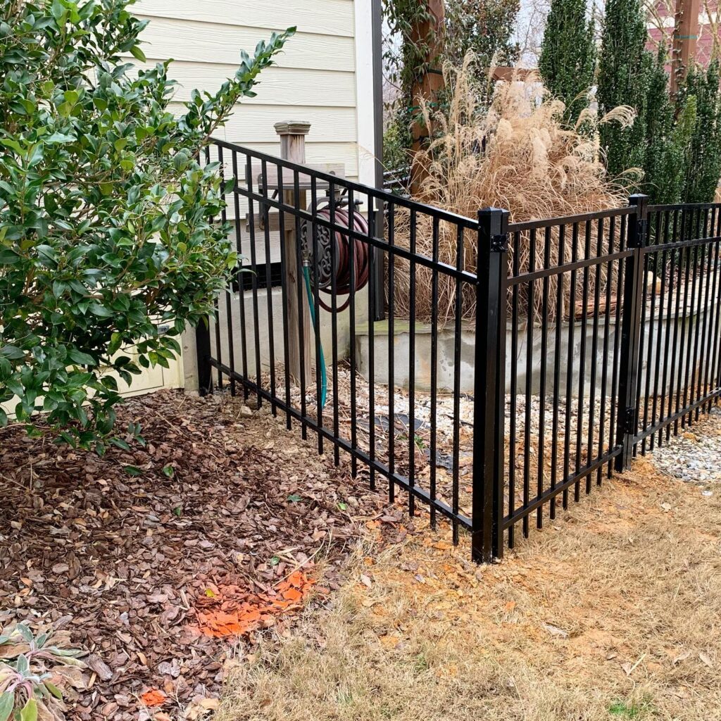 aluminum fence installation