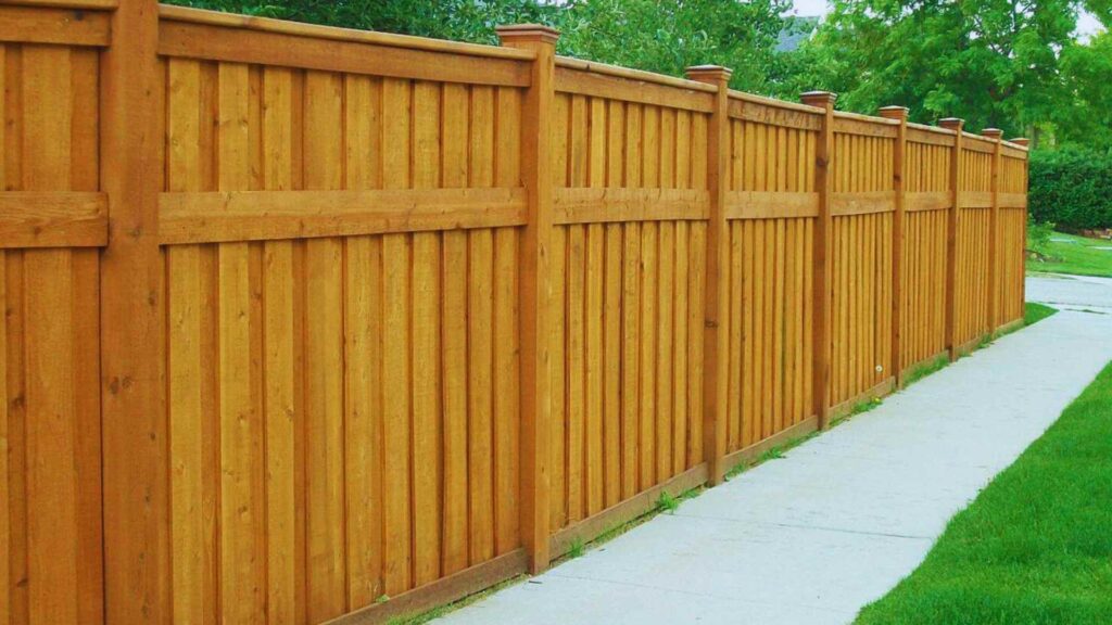 Custom Fence Installation (20)